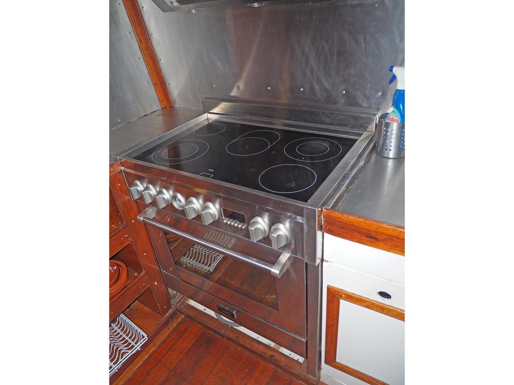 Cabin en avant, H&eacute;bergements